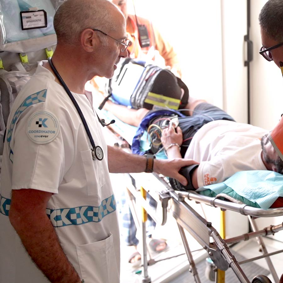Radiologie mobile : service de radio mobile (urgence, groupe), Lyon, Rhône-Alpes.